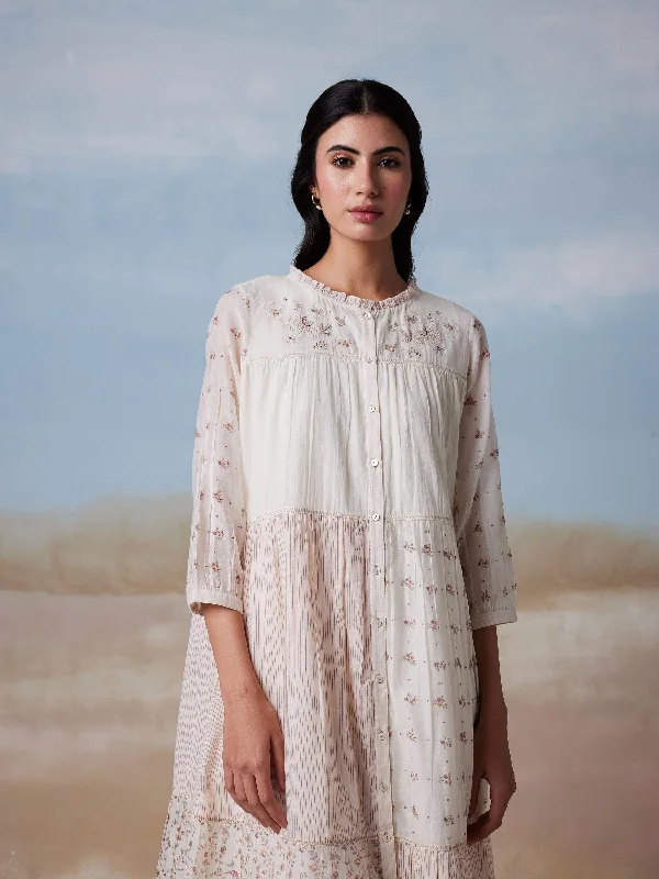 Midi dresses with side slits for a sexy and elegant appearance Nature’s Rhythm Midi Dress Midi dresses with side slits for a sexy and elegant appearance Nature’s Rhythm Midi Dress