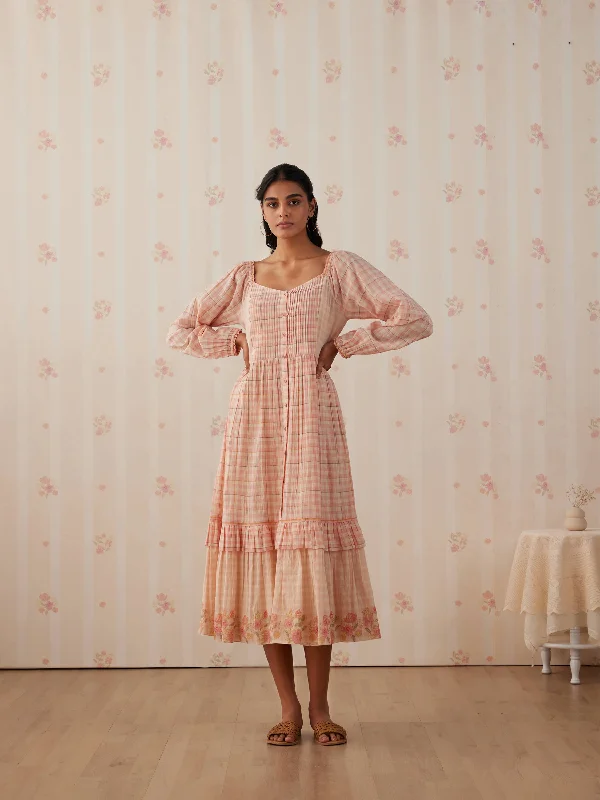 Midi dresses with puff sleeves for a vintage - inspired look Anne Gingham Midi Dress Midi dresses with puff sleeves for a vintage - inspired look Anne Gingham Midi Dress