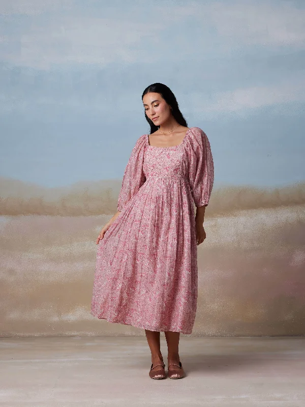 Midi dresses with polka dot prints for a playful summer outfit Bougainvillea Quilt Midi Dress Midi dresses with polka dot prints for a playful summer outfit Bougainvillea Quilt Midi Dress