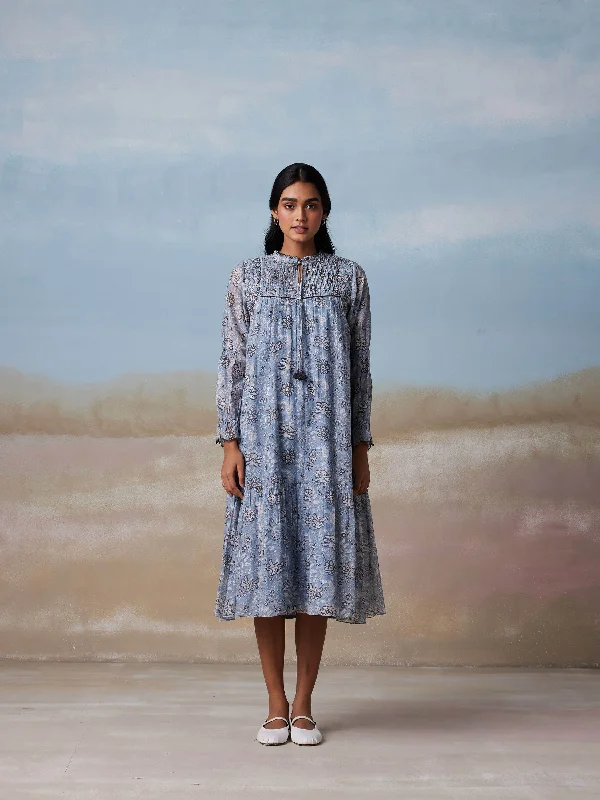 Midi dresses with button - front designs for a classic touch Cottage Tie-bow Dress