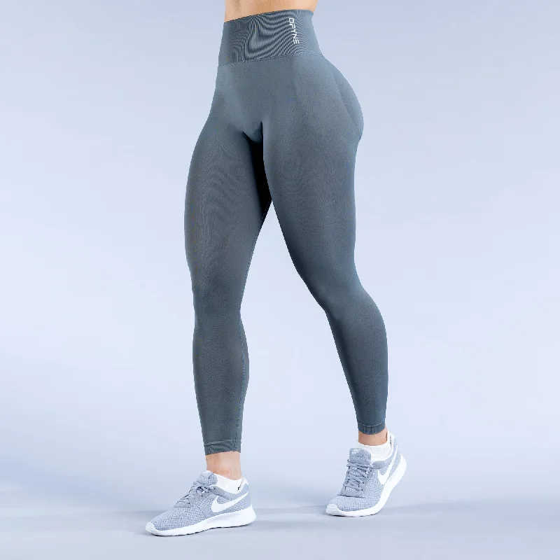 Plus Size Women's Embroidered Tight Trousers in White for a Feminine and Elegant StyleDynamic Leggings Plus Size Women's Embroidered Tight Trousers in White for a Feminine and Elegant StyleDynamic Leggings