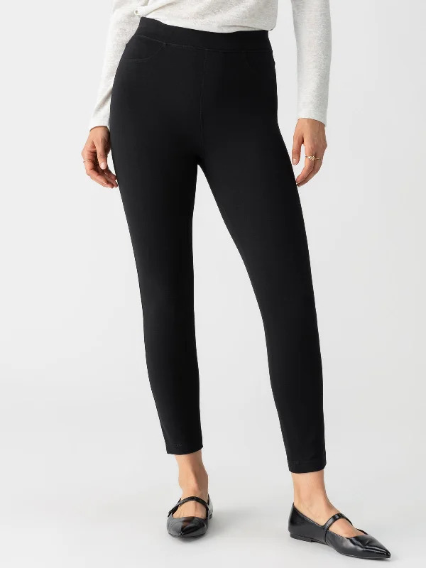 Plus Size Women's Embroidered Tight Trousers in White for a Feminine and Elegant StyleRunway Semi High Rise Legging Black Plus Size Women's Embroidered Tight Trousers in White for a Feminine and Elegant StyleRunway Semi High Rise Legging Black