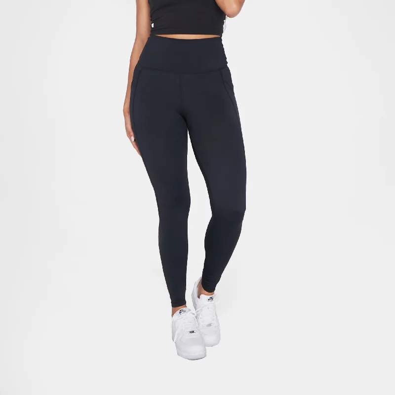 Women's Leather - Look Tight Trousers with Zipper Details in Dark Gray for an Urban StyleThermal Warm Leggings - Black Women's Leather - Look Tight Trousers with Zipper Details in Dark Gray for an Urban StyleThermal Warm Leggings - Black