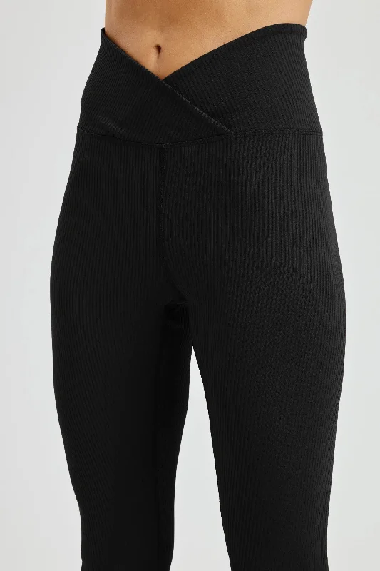 Women's High - Waisted Tight Trousers with Side Slits in Beige for a Trendy LookRibbed Veronica Legging Women's High - Waisted Tight Trousers with Side Slits in Beige for a Trendy LookRibbed Veronica Legging