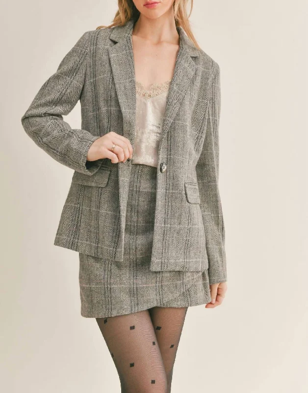 Oversized Women's Printed Blazers in Animal Patterns for a Statement PieceLeague Of Her Own Blazer In Navy Multi Oversized Women's Printed Blazers in Animal Patterns for a Statement PieceLeague Of Her Own Blazer In Navy Multi