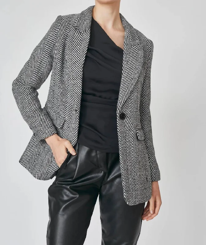 Double - Breasted Women's Polyester Blazers in Bright Colors for a Fun StyleSasso Fishbone Blazer In Dark Grey Double - Breasted Women's Polyester Blazers in Bright Colors for a Fun StyleSasso Fishbone Blazer In Dark Grey