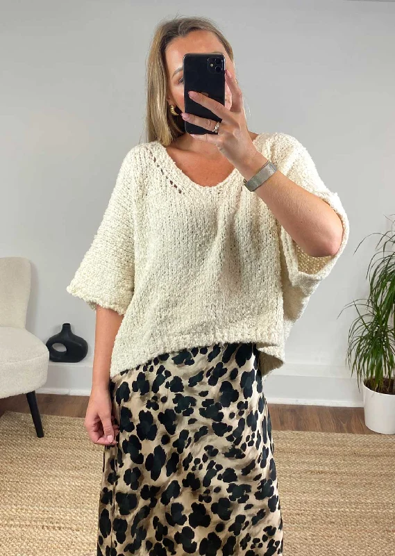 floral print women cardigan for a feminine touchAris Fluffy V Neck Jumper in Cream