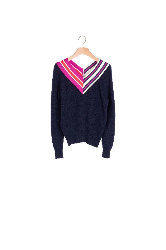 cropped women cardigan to pair with high - waisted jeansPull à encolure croisée