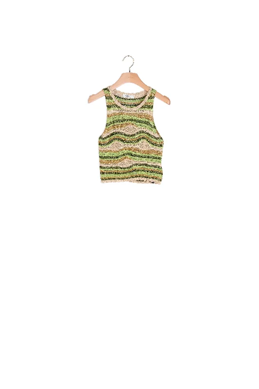 cable knit women cardigan with intricate patternsTop court en maille