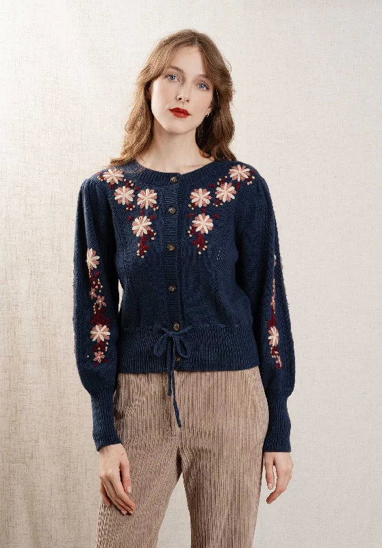 v neck women cardigan to elongate the necklineCardigan Vienna Navy