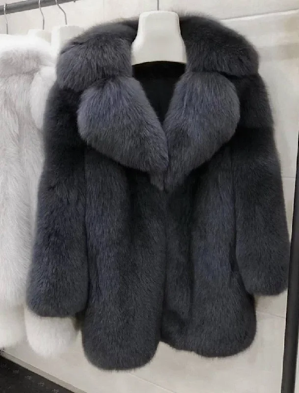 Checkered women's wool coats in a classic pattern for a timeless styleLux Thick Fox Fur Coat Checkered women's wool coats in a classic pattern for a timeless styleLux Thick Fox Fur Coat
