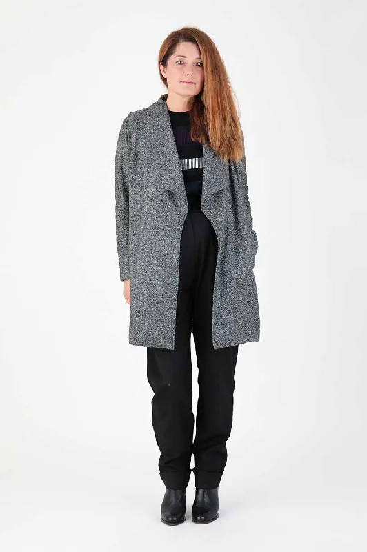 Shearling - lined women's leather coats for ultimate warmth and luxurySchnittchen Patterns Lenja Coat Shearling - lined women's leather coats for ultimate warmth and luxurySchnittchen Patterns Lenja Coat