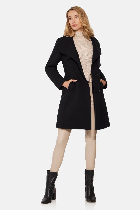 Embroidered women's cotton coats in a bohemian pattern for a unique designCity Coat, Black Embroidered women's cotton coats in a bohemian pattern for a unique designCity Coat, Black