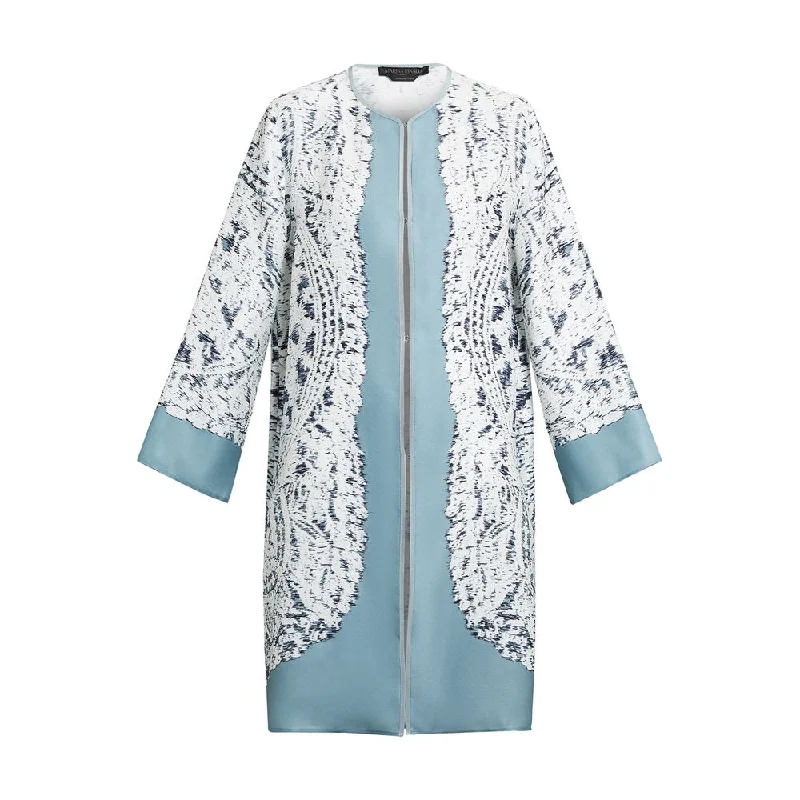 Water - resistant women's trench coats with adjustable cuffs for rainy daysTELEFILM