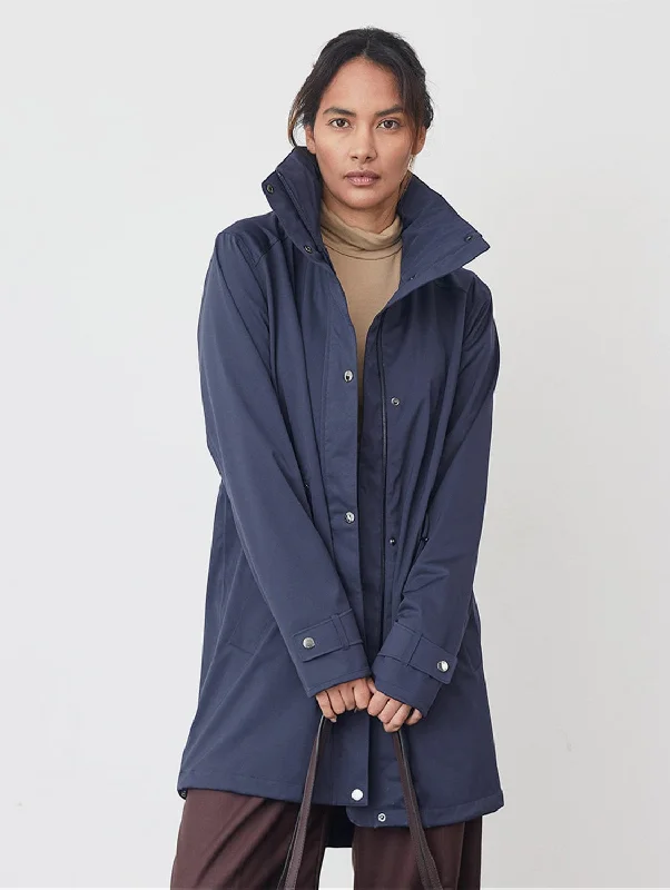 Long women's mac coats in a lightweight fabric for spring showersThe Typhoon Waterproof Jacket | Multiple Colours Long women's mac coats in a lightweight fabric for spring showersThe Typhoon Waterproof Jacket | Multiple Colours