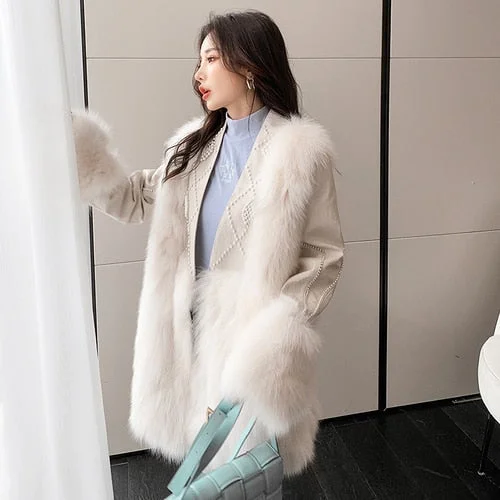 Belted women's cashmere coats in soft pastels for a luxurious feelWomen's Winter Sheepskin Fox Fur Patchwork Korean Mid-length Coats Belted women's cashmere coats in soft pastels for a luxurious feelWomen's Winter Sheepskin Fox Fur Patchwork Korean Mid-length Coats