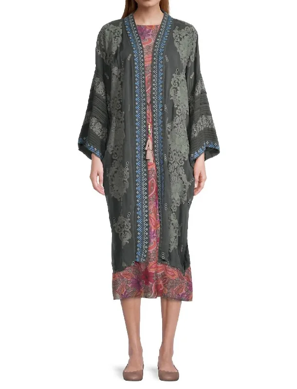 Short Sleeve Women's Cashmere Sweater Dresses in Pastel HuesBellamo Verona Kimono In Iron Steel Short Sleeve Women's Cashmere Sweater Dresses in Pastel HuesBellamo Verona Kimono In Iron Steel