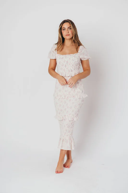 Sheath Women Dress with a Tailored Fit for a Professional LookAda Smocked Dress in Pink Floral - Bump Friendly & Inclusive Sizing (S-3XL) Sheath Women Dress with a Tailored Fit for a Professional LookAda Smocked Dress in Pink Floral - Bump Friendly & Inclusive Sizing (S-3XL)