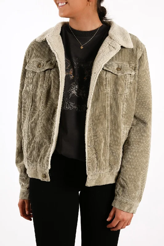 Women's quilted puffer jackets in a cropped silhouette for a modern twistBianca Cord Jacket Dusk Green Women's quilted puffer jackets in a cropped silhouette for a modern twistBianca Cord Jacket Dusk Green