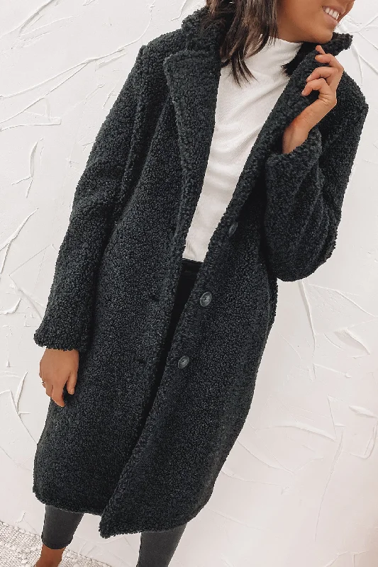 Women's denim jackets with a patchwork design for a bohemian and artsy styleElsie Teddy Coat Black Women's denim jackets with a patchwork design for a bohemian and artsy styleElsie Teddy Coat Black