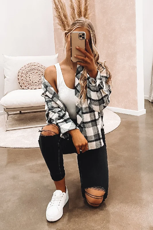 Women's denim jackets with a patchwork design for a bohemian and artsy styleMaison Shacket Grey Women's denim jackets with a patchwork design for a bohemian and artsy styleMaison Shacket Grey