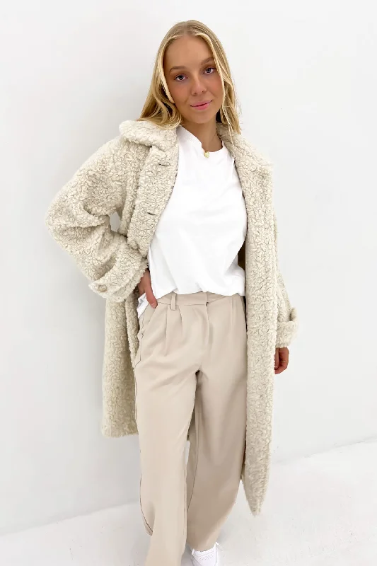 Women's military - style jackets with epaulets for a tough and fashionable appearanceOslo Teddy Coat Cream Women's military - style jackets with epaulets for a tough and fashionable appearanceOslo Teddy Coat Cream
