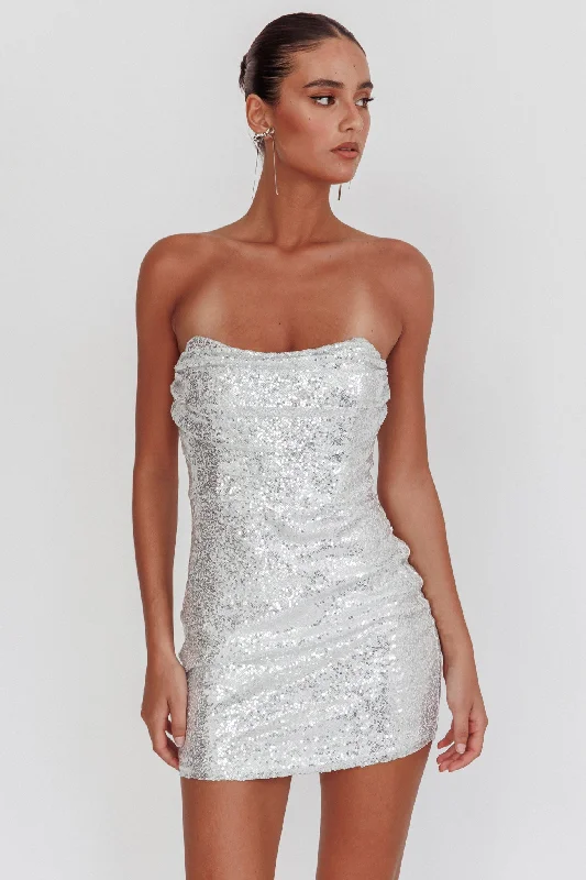 Halter Neck Women Dress to Show Off the Shoulders and NecklineShe Slays Strapless Sequin Dress Silver Halter Neck Women Dress to Show Off the Shoulders and NecklineShe Slays Strapless Sequin Dress Silver