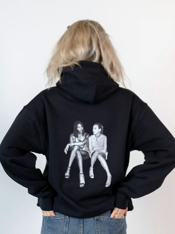 Women's oversized cropped hoodie with drawstrings for a trendy lookSUPERMODELS HOODIE (rygprint) - SORT Women's oversized cropped hoodie with drawstrings for a trendy lookSUPERMODELS HOODIE (rygprint) - SORT