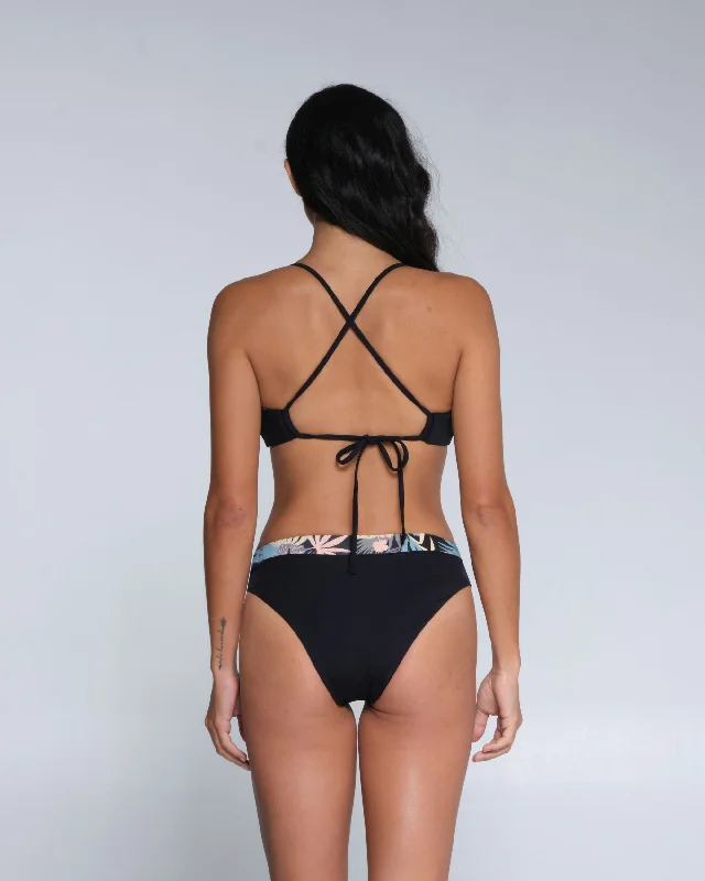 Women's moto jackets with a lace - up front for a unique and stylish touchTandem Reversible Bottom - Black Women's moto jackets with a lace - up front for a unique and stylish touchTandem Reversible Bottom - Black