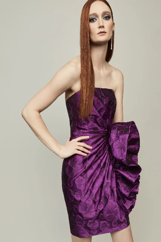 Mermaid - Style Women Dress with a Fitted Silhouette for Special Occasions Mermaid - Style Women Dress with a Fitted Silhouette for Special Occasions Audrey+Brooks 6328 Mermaid - Style Women Dress with a Fitted Silhouette for Special Occasions Mermaid - Style Women Dress with a Fitted Silhouette for Special Occasions Audrey+Brooks 6328