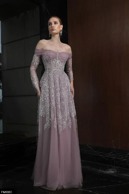 Halter Neck Women Dress to Show Off the Shoulders and Neckline Halter Neck Women Dress to Show Off the Shoulders and Neckline Azzure Couture FM9050 Halter Neck Women Dress to Show Off the Shoulders and Neckline Halter Neck Women Dress to Show Off the Shoulders and Neckline Azzure Couture FM9050
