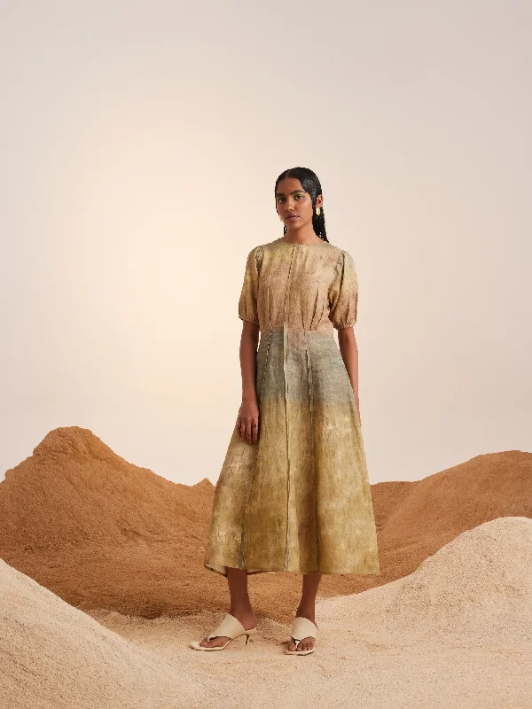 Mini Women Dress with a Short Hem for a Young and Trendy Style Mini Women Dress with a Short Hem for a Young and Trendy Style Panelled Dress Mini Women Dress with a Short Hem for a Young and Trendy Style Mini Women Dress with a Short Hem for a Young and Trendy Style Panelled Dress