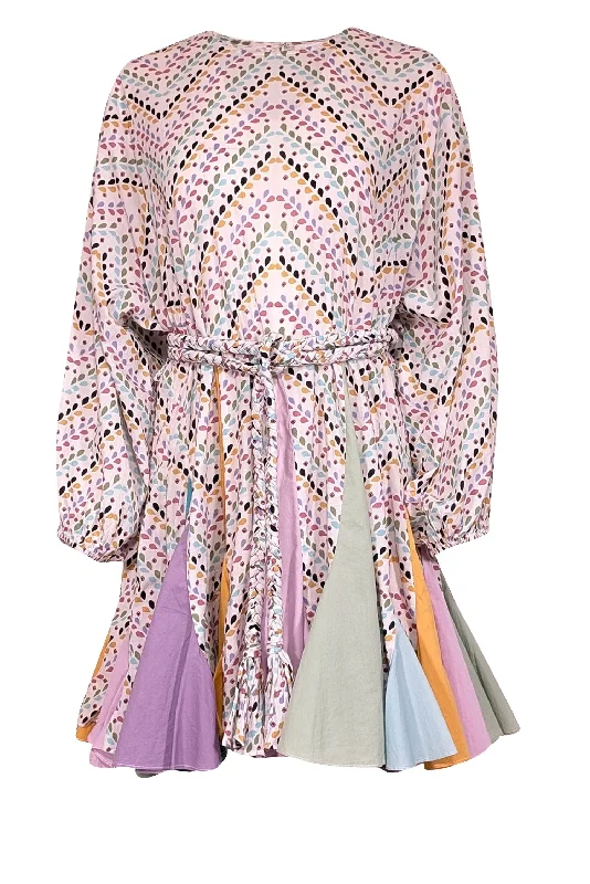 Printed Abstract Women Dress for a Modern and Artistic Appeal Printed Abstract Women Dress for a Modern and Artistic Appeal Rhode - White & Pastel Print Cotton Dress w/ Colorblocked Pleating Sz S Printed Abstract Women Dress for a Modern and Artistic Appeal Printed Abstract Women Dress for a Modern and Artistic Appeal Rhode - White & Pastel Print Cotton Dress w/ Colorblocked Pleating Sz S