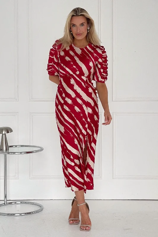 Midi dresses with V - necklines for a flattering and elongating effectSamira Wine Print Frill Sleeve Midi Dress Midi dresses with V - necklines for a flattering and elongating effectSamira Wine Print Frill Sleeve Midi Dress