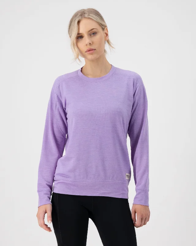 Women's fleece - lined hoodie with thumbholes for warmth in winterCovert Lite Merino Crew - Lupin Women's fleece - lined hoodie with thumbholes for warmth in winterCovert Lite Merino Crew - Lupin