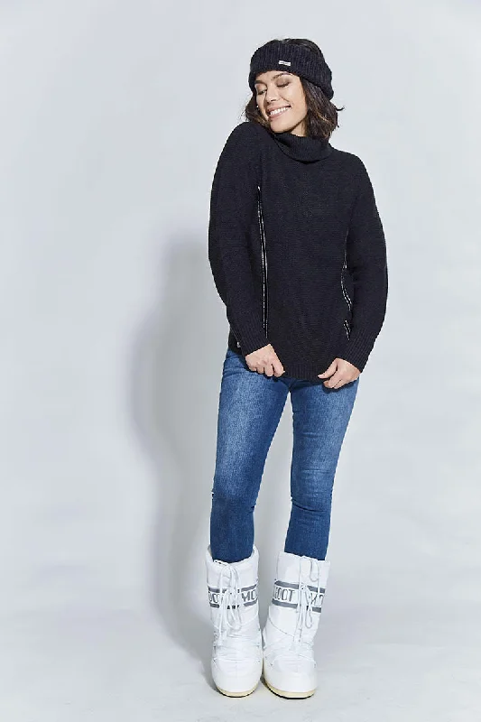 Women's pullover hoodie with a side slit for a modern and relaxed fitKaren Women Pullover Women's pullover hoodie with a side slit for a modern and relaxed fitKaren Women Pullover