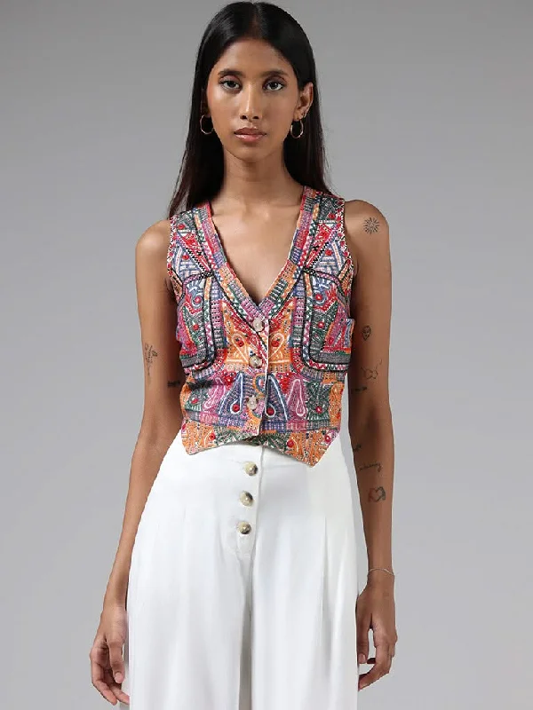 Women's pants for music festivals Ripped women jeans for a rebellious and fashion - forward style Bombay Paisley Red Kutch Embroidered Top Women's pants for music festivals Ripped women jeans for a rebellious and fashion - forward style Bombay Paisley Red Kutch Embroidered Top
