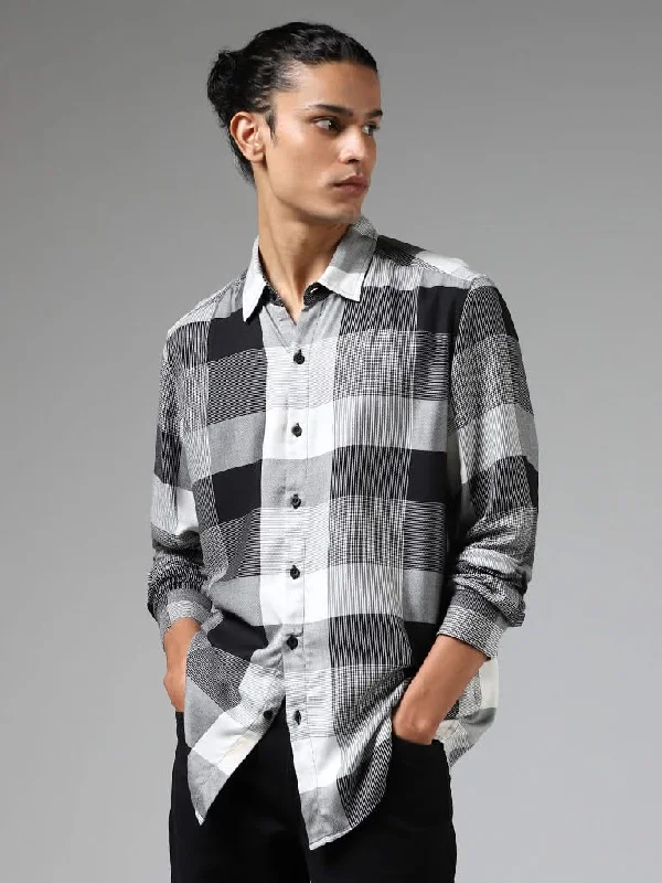 Women's two - piece pant set Ripped women jeans for a rebellious and fashion - forward style Nuon Black Checked Slim-Fit Shirt Women's two - piece pant set Ripped women jeans for a rebellious and fashion - forward style Nuon Black Checked Slim-Fit Shirt