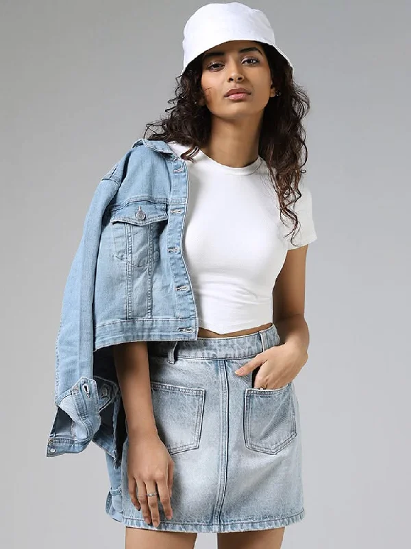 Women's pants with adjustable cuffs Dark - wash women jeans for a sophisticated and slimming effect Nuon Solid White Crop T-Shirt Women's pants with adjustable cuffs Dark - wash women jeans for a sophisticated and slimming effect Nuon Solid White Crop T-Shirt
