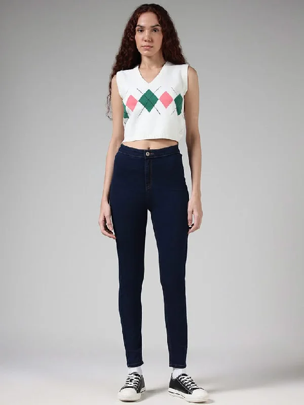 Women's long - length casual pants Straight - leg women jeans with a classic and timeless appeal Nuon White Printed Crop Sweater Vest Women's long - length casual pants Straight - leg women jeans with a classic and timeless appeal Nuon White Printed Crop Sweater Vest