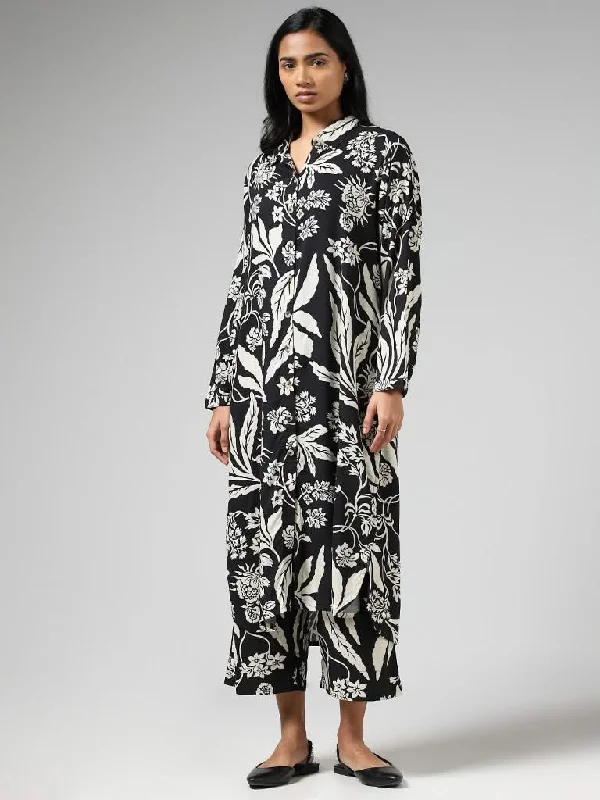 Women's junior - sized denim pants Distressed women jeans for a trendy and edgy look Utsa Black Floral Printed Buttoned Down Kurta Women's junior - sized denim pants Distressed women jeans for a trendy and edgy look Utsa Black Floral Printed Buttoned Down Kurta