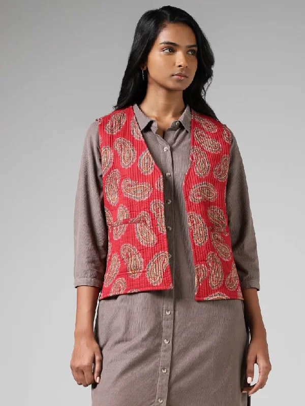 Women's embroidered ethnic pants Ripped women jeans for a rebellious and fashion - forward style Utsa Red Paisley Printed Cotton Quilted Reversible Jacket