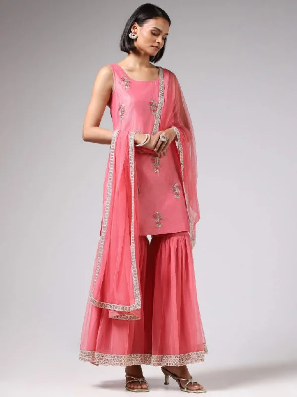 Women's ruffled hem dress pants Cargo women jeans with multiple pockets for added functionality Vark Coral Sequin Embroidered Kurti, Sharara & Dupatta Set Women's ruffled hem dress pants Cargo women jeans with multiple pockets for added functionality Vark Coral Sequin Embroidered Kurti, Sharara & Dupatta Set