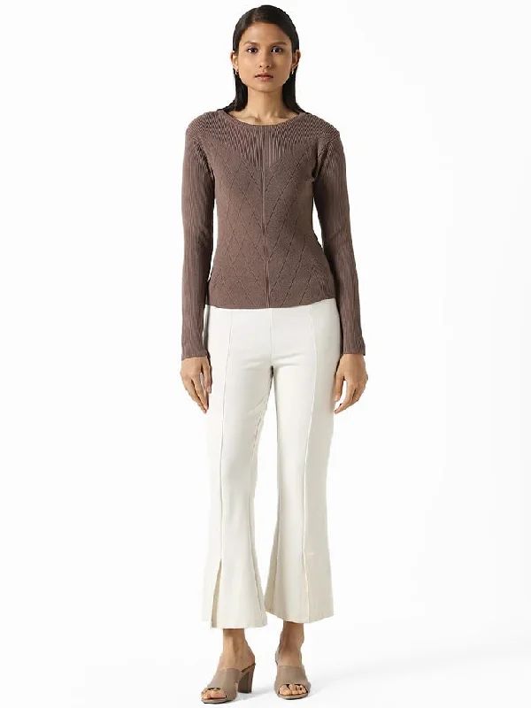 Women's long - length casual pants Straight - leg women jeans with a classic and timeless appeal Wardrobe Solid Taupe Self Patterned Sweater Women's long - length casual pants Straight - leg women jeans with a classic and timeless appeal Wardrobe Solid Taupe Self Patterned Sweater