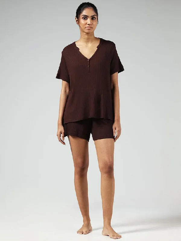 Women's designer brand pants High - rise flare women jeans for a 70s - inspired look Wunderlove Dark Brown Ribbed Supersoft Shorts Women's designer brand pants High - rise flare women jeans for a 70s - inspired look Wunderlove Dark Brown Ribbed Supersoft Shorts