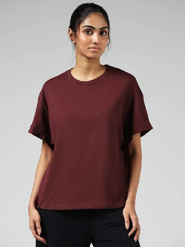 Women's pants with moisture - wicking technology High - rise flare women jeans for a 70s - inspired look Wunderlove Solid Brown Cotton Roll Up T-Shirt Women's pants with moisture - wicking technology High - rise flare women jeans for a 70s - inspired look Wunderlove Solid Brown Cotton Roll Up T-Shirt