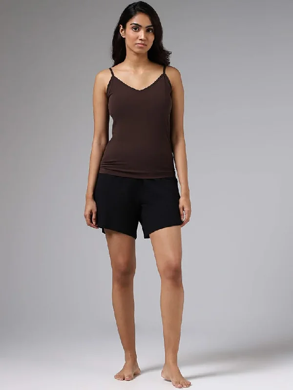 Women's budget - friendly denim pants Button - fly women jeans with a traditional touch Wunderlove Solid Dark Brown V-Neck Camisole Women's budget - friendly denim pants Button - fly women jeans with a traditional touch Wunderlove Solid Dark Brown V-Neck Camisole