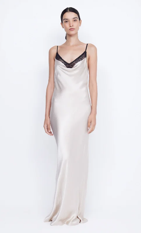 Maxi dresses with a ruffled neckline for a charming lookARABELLA BACKLESS DRESS - SAND/BLACK Maxi dresses with a ruffled neckline for a charming lookARABELLA BACKLESS DRESS - SAND/BLACK