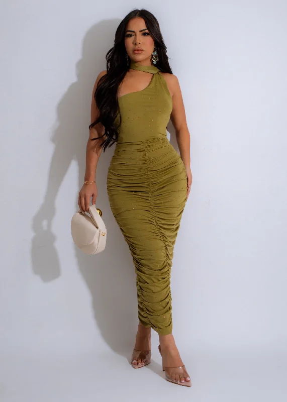 Metallic maxi dresses for a glamorous New Year's Eve partyGalaxy Glimmer Rhinestones Ruched Maxi Dress Green Metallic maxi dresses for a glamorous New Year's Eve partyGalaxy Glimmer Rhinestones Ruched Maxi Dress Green