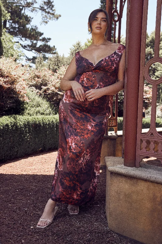 Maxi dresses with pom - pom trims for a playful and festive lookGiavanni Off Shoulder Maxi Dress - Peony Print Maxi dresses with pom - pom trims for a playful and festive lookGiavanni Off Shoulder Maxi Dress - Peony Print